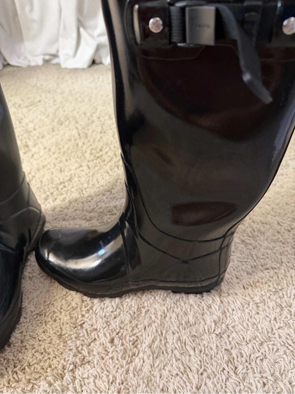 Hunter Gloss Black Tall Rain Boots (with liner) - size 8 - Picture 11 of 16